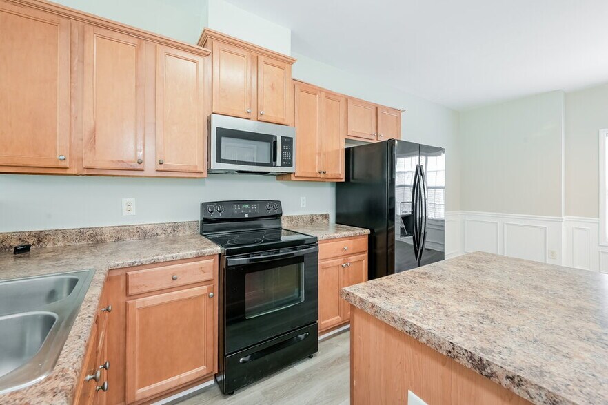 Building Photo - 2104 Tidal Cove