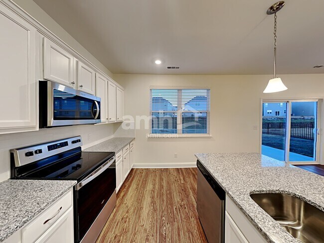 Building Photo - 4746 Chutney Dr