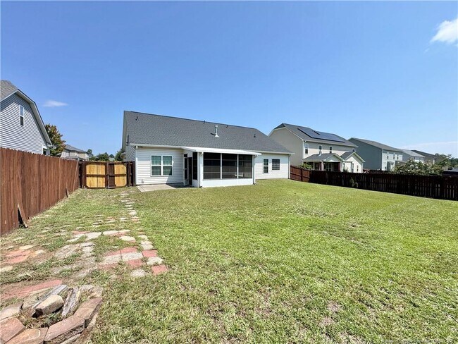 Building Photo - 1012 Ronald Reagan Drive