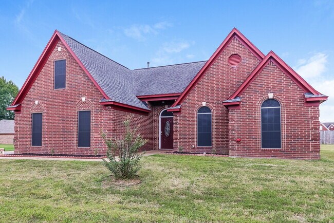 Building Photo - 6284 Manchester St