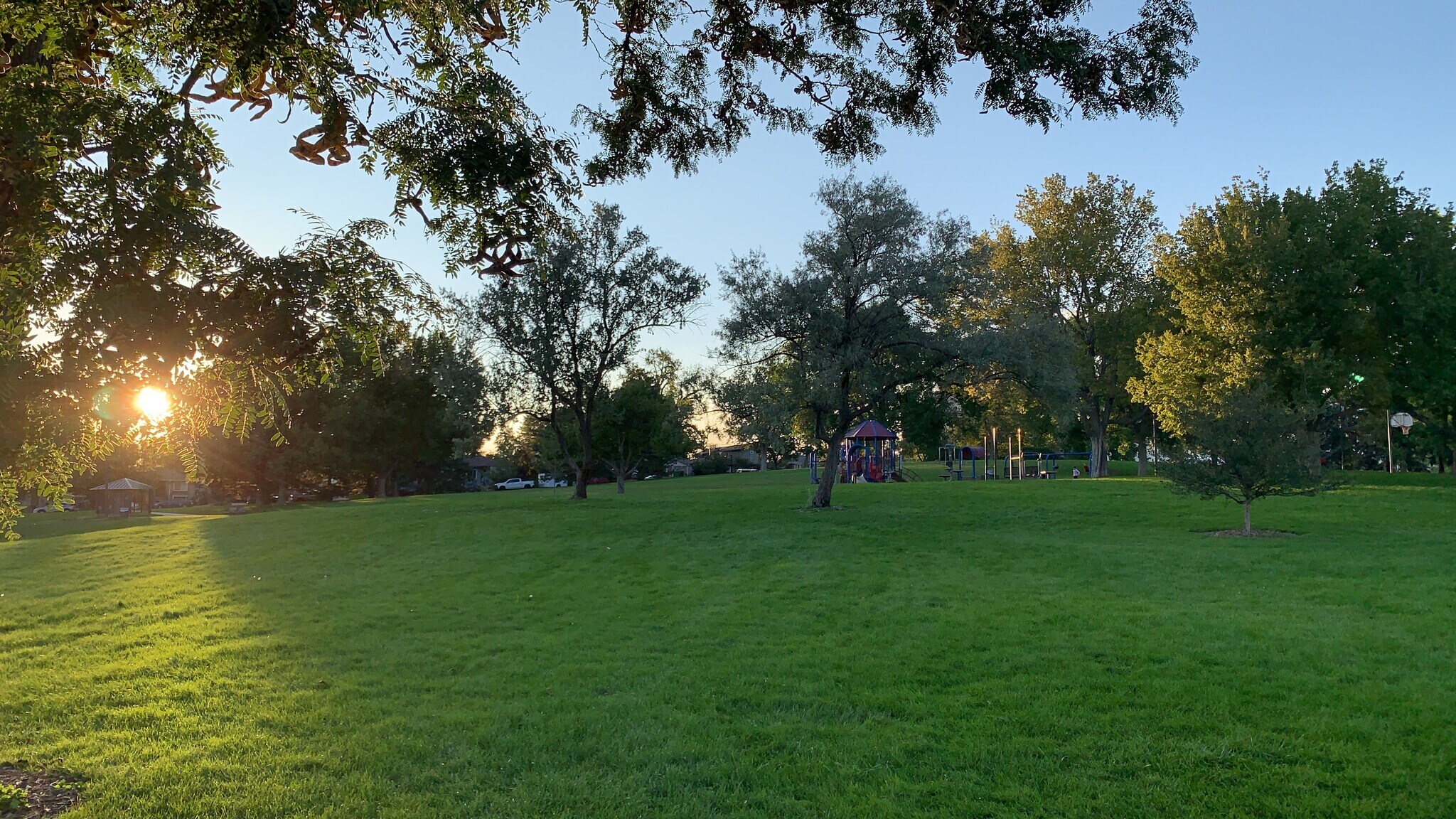 Zuni park playground a short walk away! - 5130 Clay St