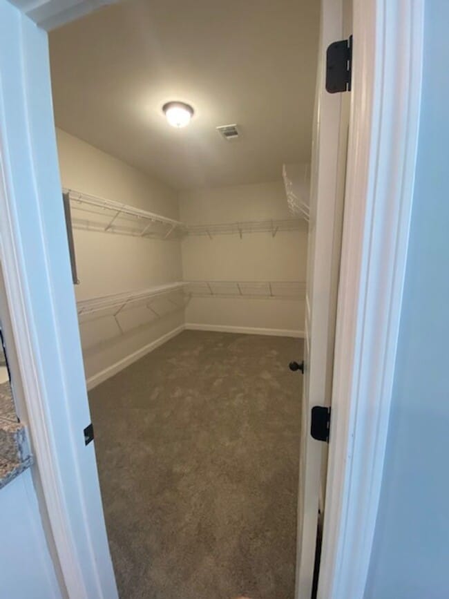 Building Photo - Quiet and Cozy Living in Phenix City