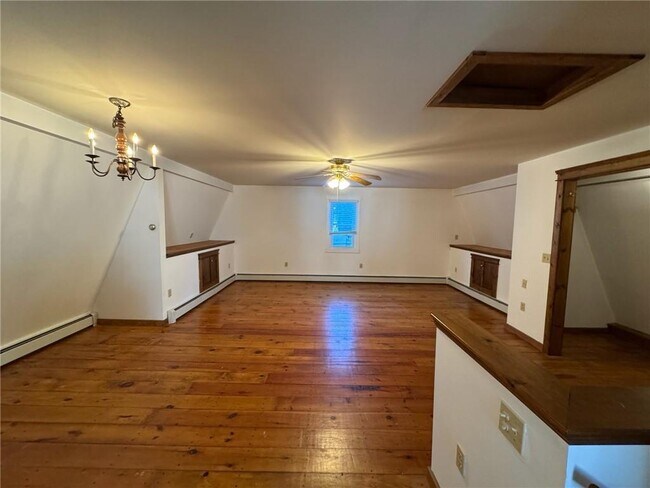Building Photo - 31 Powel Ave