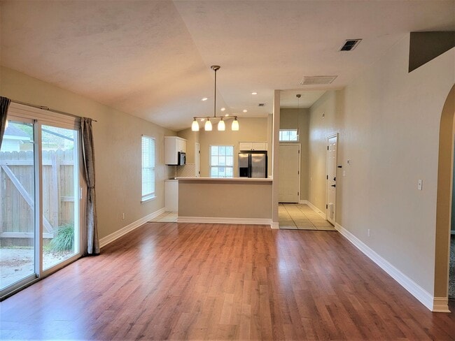 Building Photo - 3 bedroom house for rent in NE Tallahassee...