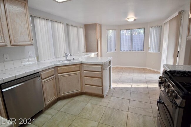 Building Photo - 4817 Crimson Glory Ln