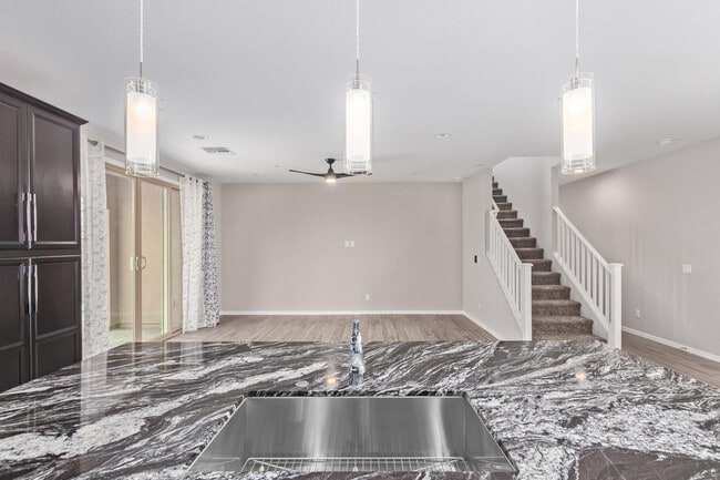 Building Photo - 1667 S Wallrade Ln