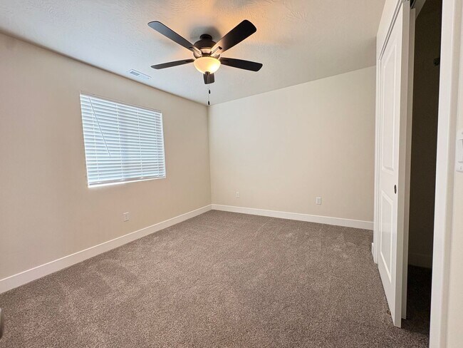 Building Photo - NEW Build!! Ironhawk Townhome #22!