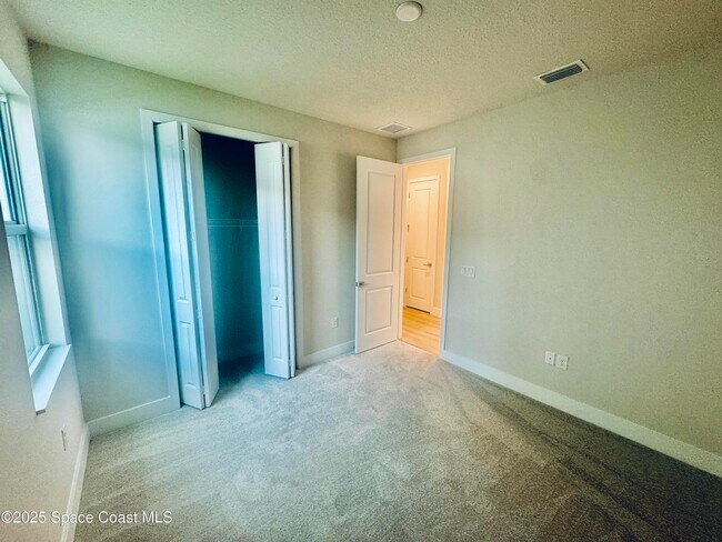 Building Photo - 8538 Rocard Ct