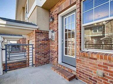 Patio - 319 Quebec St