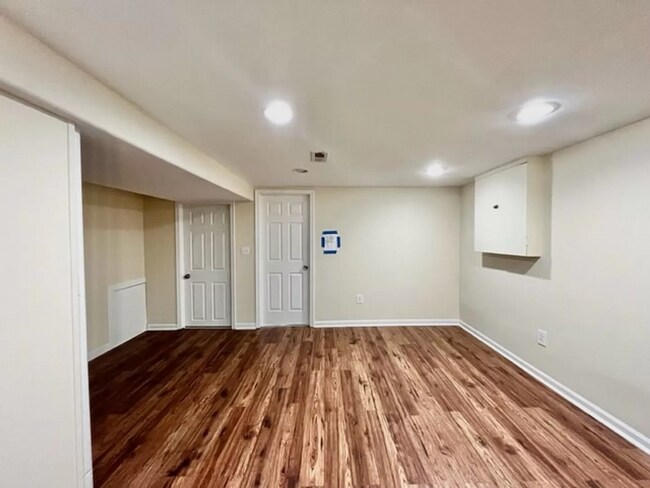 Building Photo - 5128 Mangum Rd