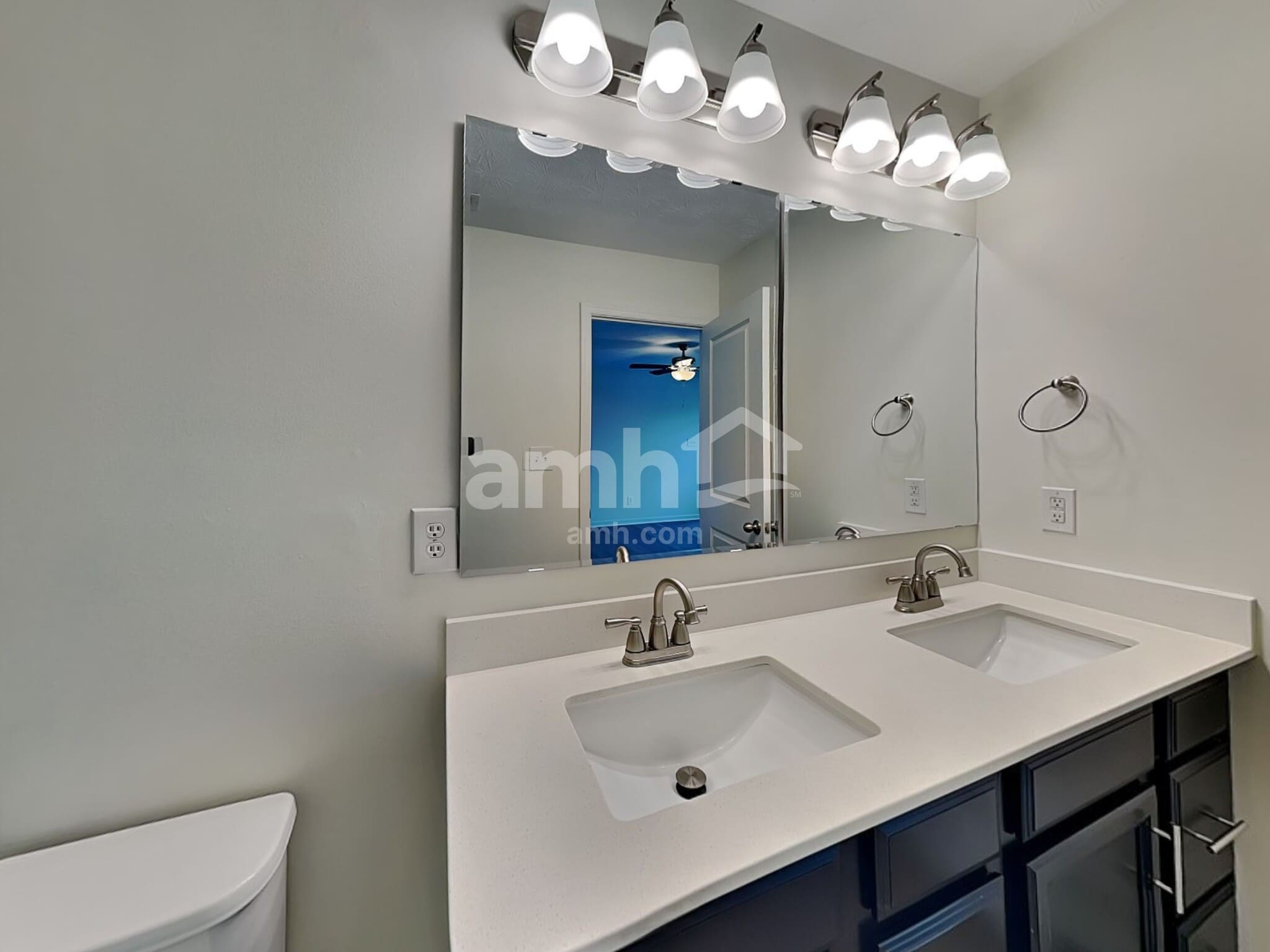 Building Photo - 13844 N Cardonia Dr