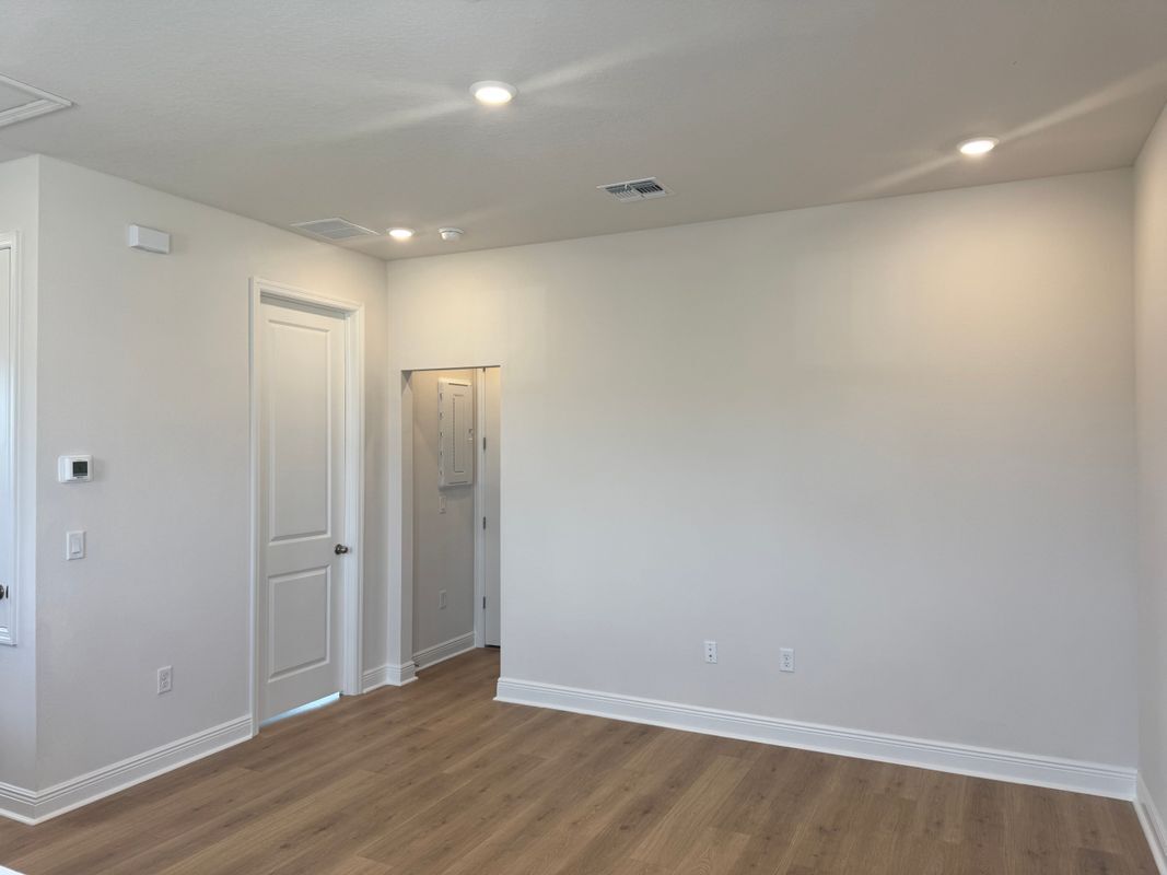 Building Photo - 5364 Spaderdock Ln