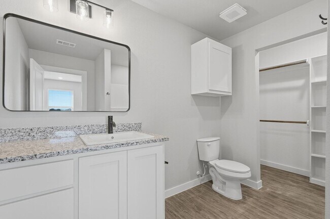Building Photo - Available May 29 | $2,550 – Hampton Hills Living Near Stargate