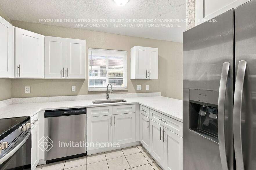Building Photo - 9775 NW 126th Terrace