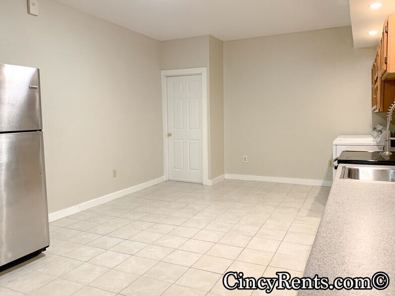 Building Photo - 525 Liberty Hl