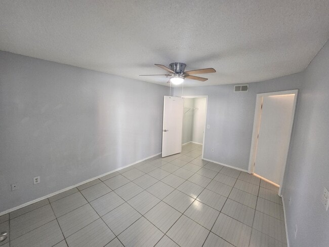 Building Photo - 2207 Antigua Pl