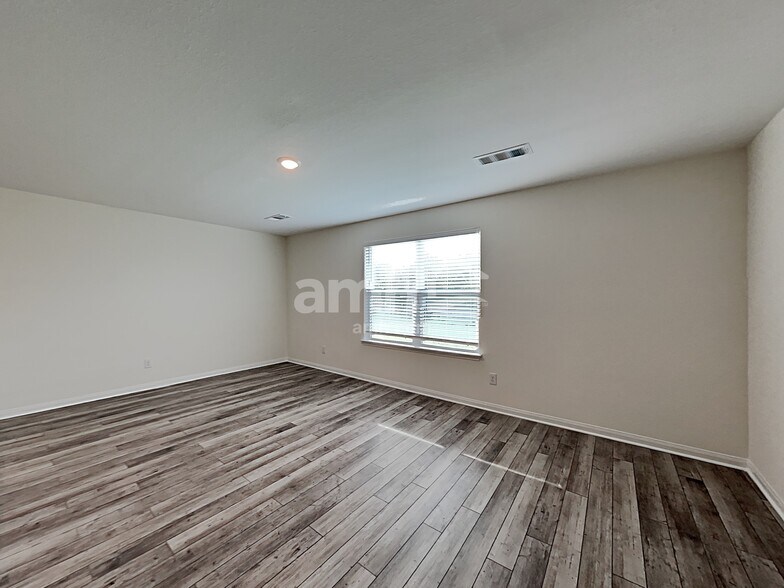 Building Photo - 1126 Treeta Trail