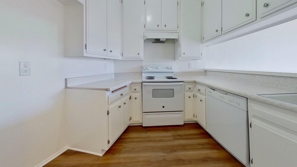 Building Photo - 5555 W 8th St