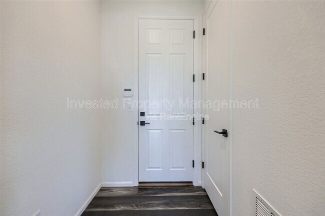 Building Photo - 8051 Ralston Creek Ave