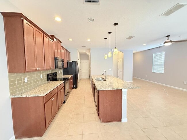 Building Photo - 1888 Compass Flower Way