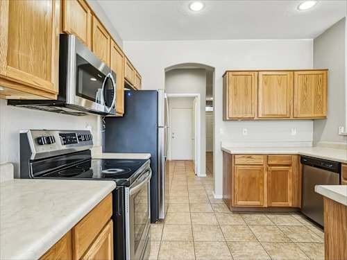 Building Photo - 3213 S 103rd Dr