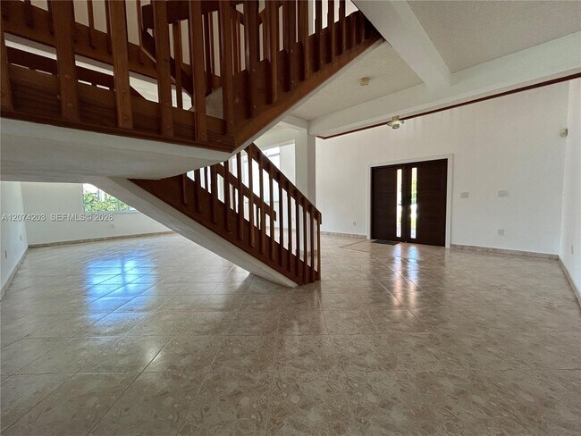 Building Photo - 6611 SW 99th Ave