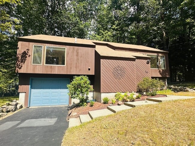 Building Photo - 19 Cypress Rd