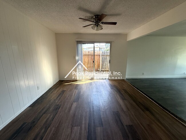 Building Photo - Very Nice 2bd/1ba Rancho Cordova Duplex