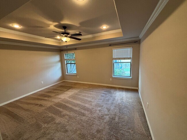 Building Photo - Available Now! Beautiful 3-Bedroom, 2-Bath...