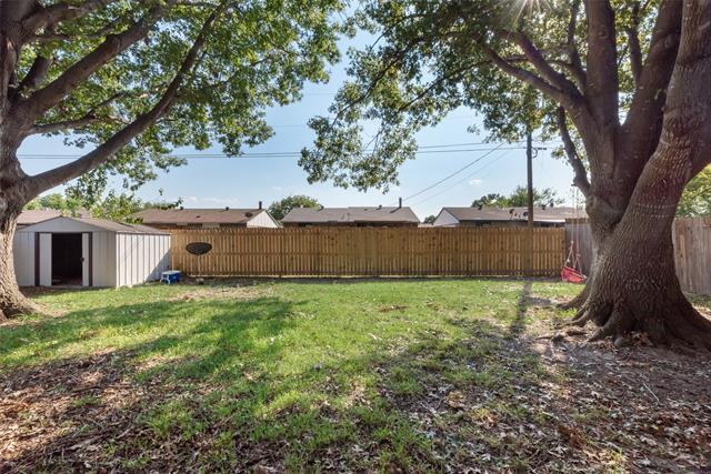 Building Photo - 515 Forestwood Dr
