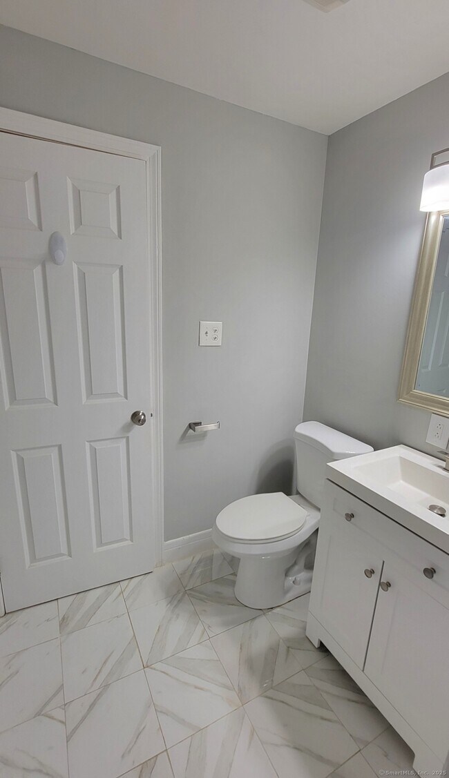 Building Photo - 24 Stony Brook Dr