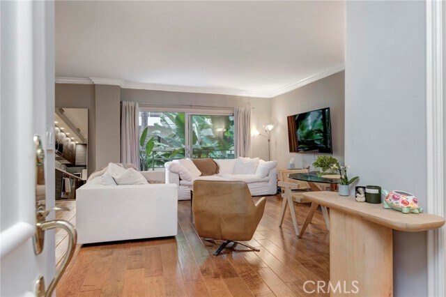 Building Photo - 1131 Alta Loma Rd