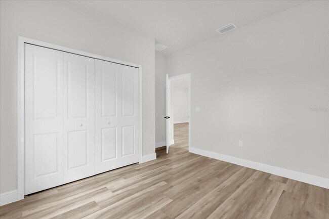 Building Photo - 13590 SW 40th Cir