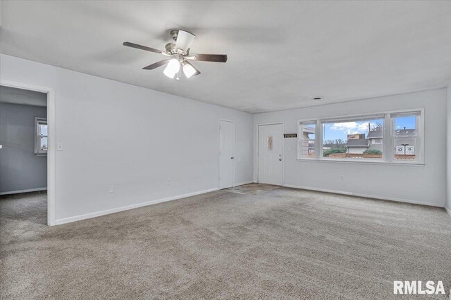 Building Photo - 925 2nd Ave E