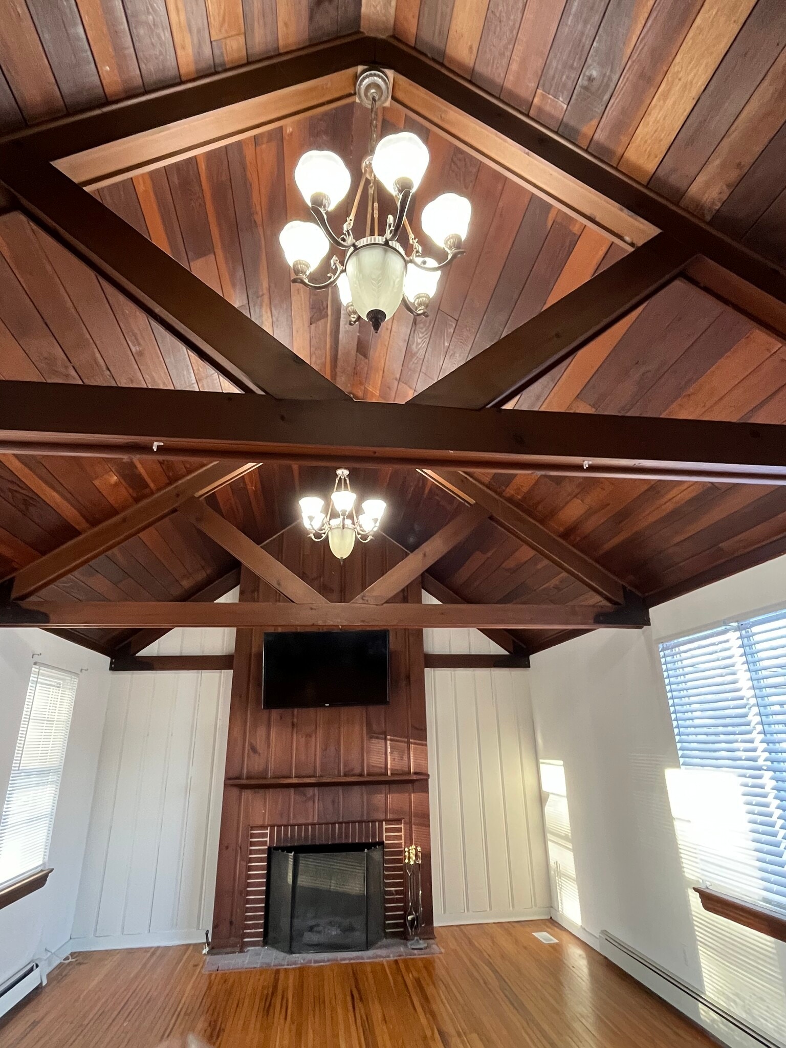 Building Photo - 260 N Enola Dr