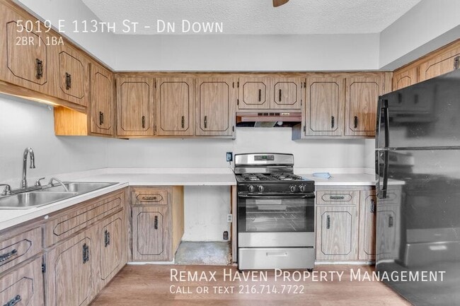 Building Photo - 5019 E 113th St