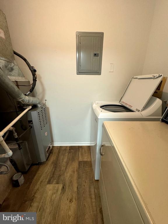 Building Photo - 1502 The Woods