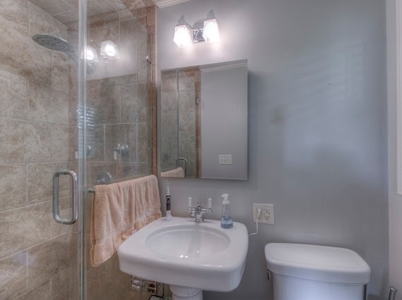 Building Photo - 5390 E 26th Pl