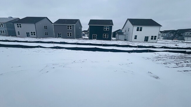 Building Photo - "Charming 3-Bedroom Home with 2 Full Baths in Picturesque Danville – 1,673 Sq Ft of Comfort Awaits!"