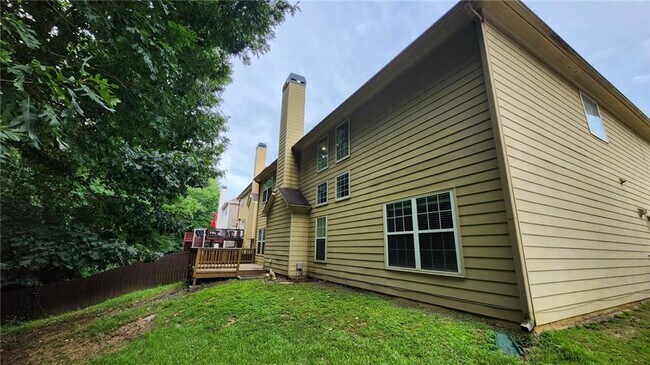 Building Photo - 7662 Forest Glen Way