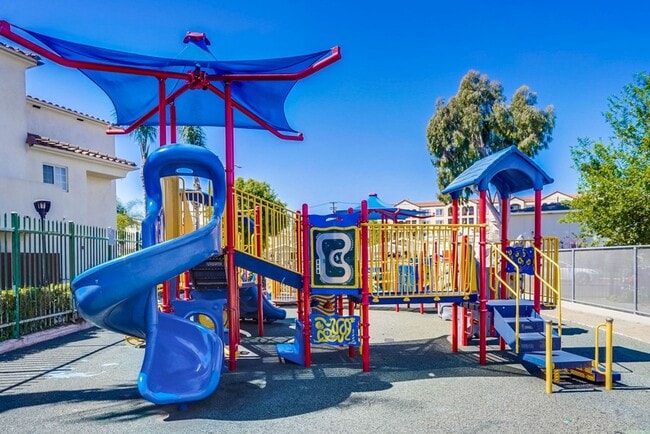 Building Photo - 6117 11th Ave