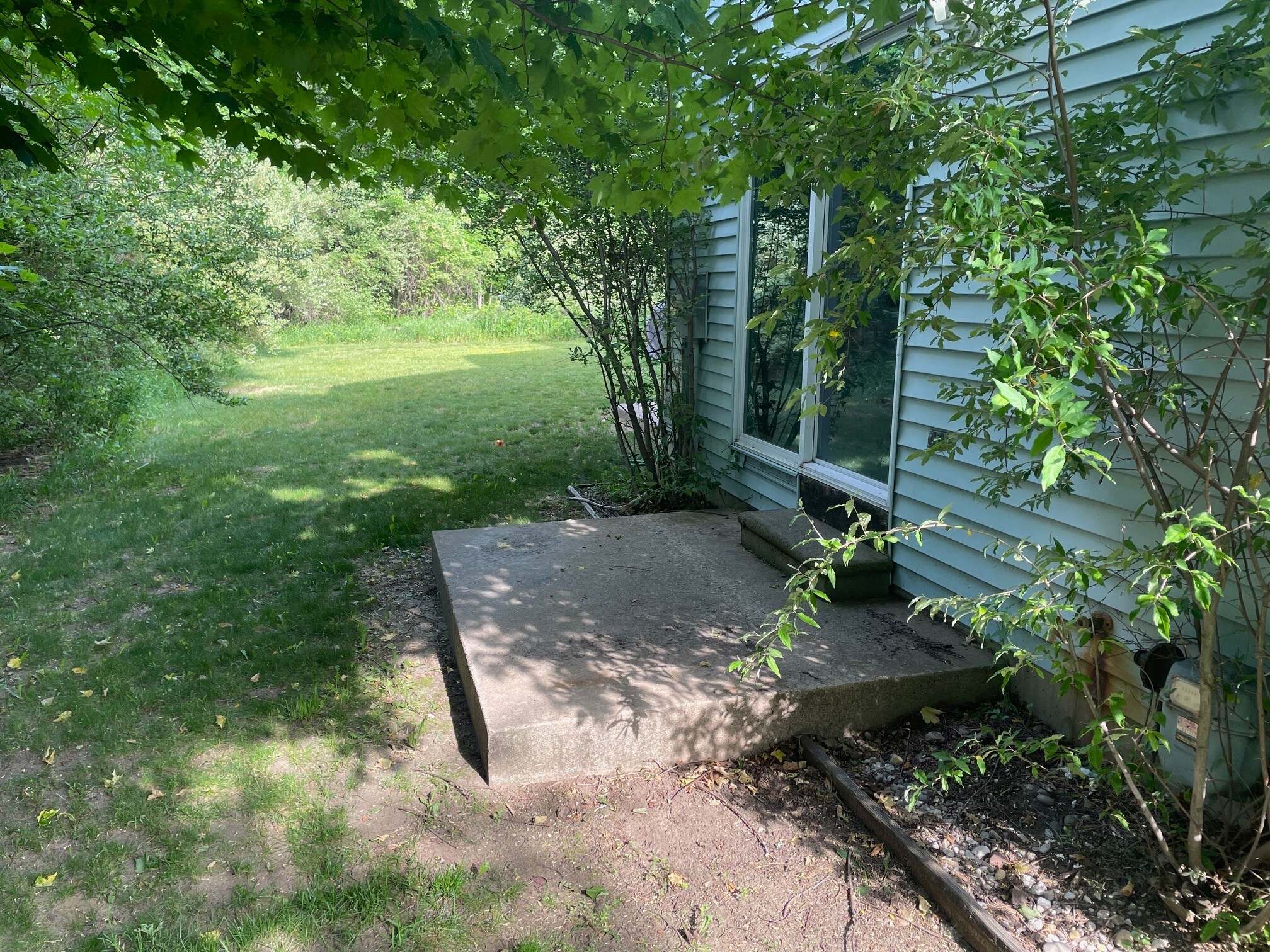 Building Photo - 1787 Apartment Dr