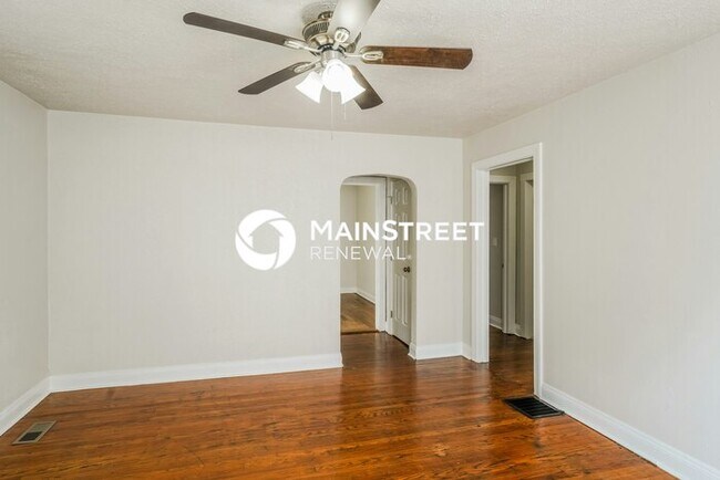 Building Photo - 2 Bedroom Pet-Friendly Home in Louisville,...