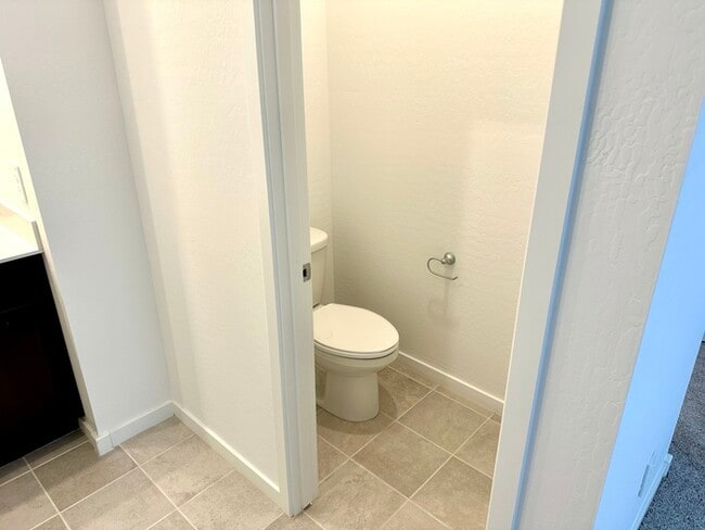 Building Photo - Almost new 4 bedroom home in Hurley Ranch