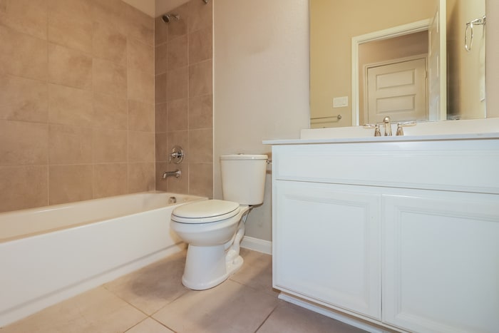 Building Photo - 1022 Modesto Dr