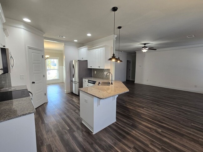 Building Photo - 306 Brickyard Creek Ct