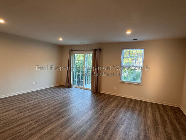 Building Photo - 8604 Red Canyon Way