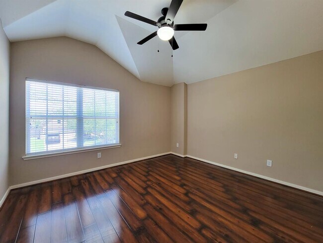 Building Photo - 20931 Flower Croft Ct