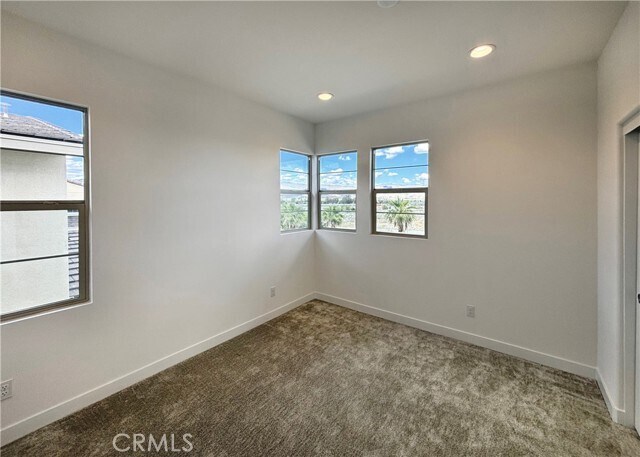 Building Photo - 35956 Randall Ln