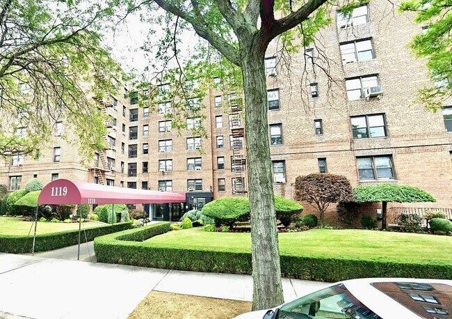 Building Photo - 1119 Ocean Pkwy